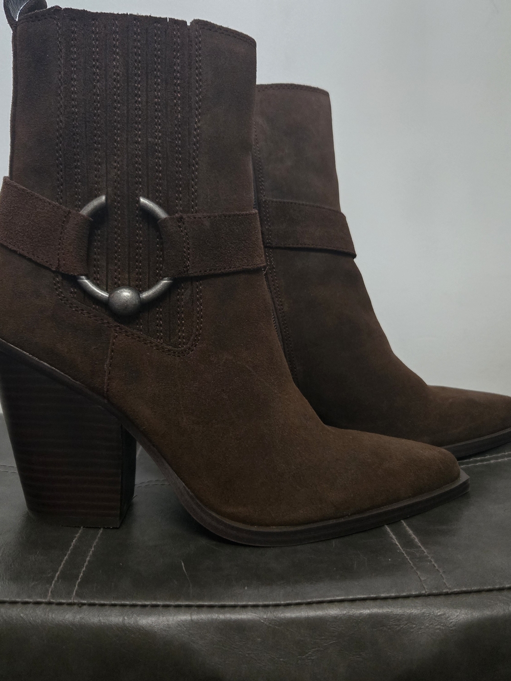Steve Madden Lakelynn Brown Suede Ankle Boots with Ring Detail - Women